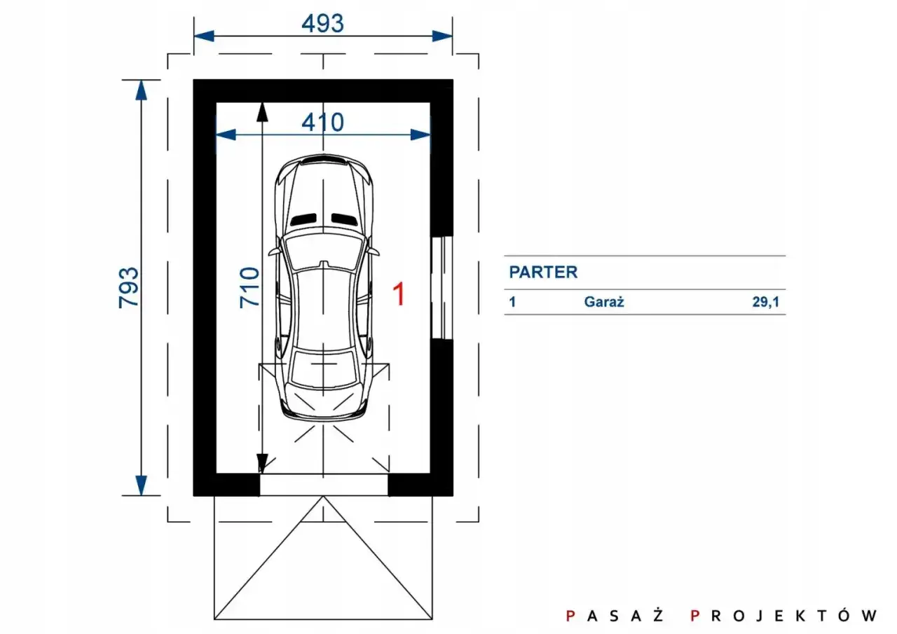 Rzut parteru z samochodem w garażu. Wymiary: 793 cm długości, 493 cm szerokości garażu.